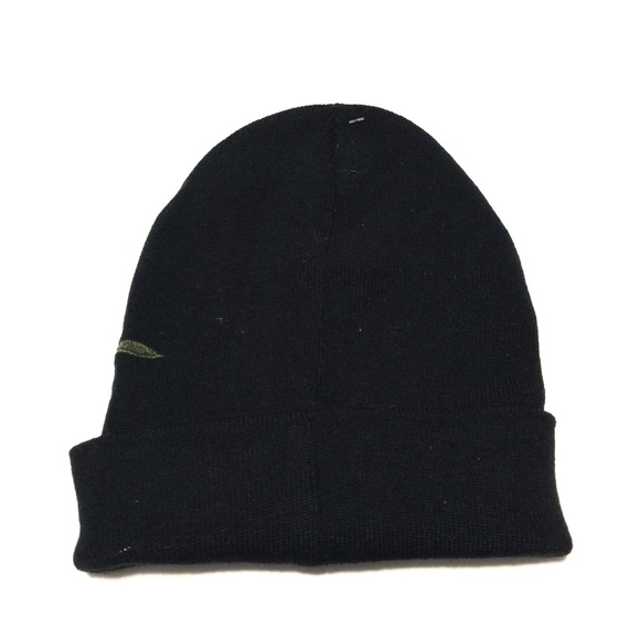 Bebe Knit Hat Beanie Sequins Black Floral NWT - Picture 6 of 6